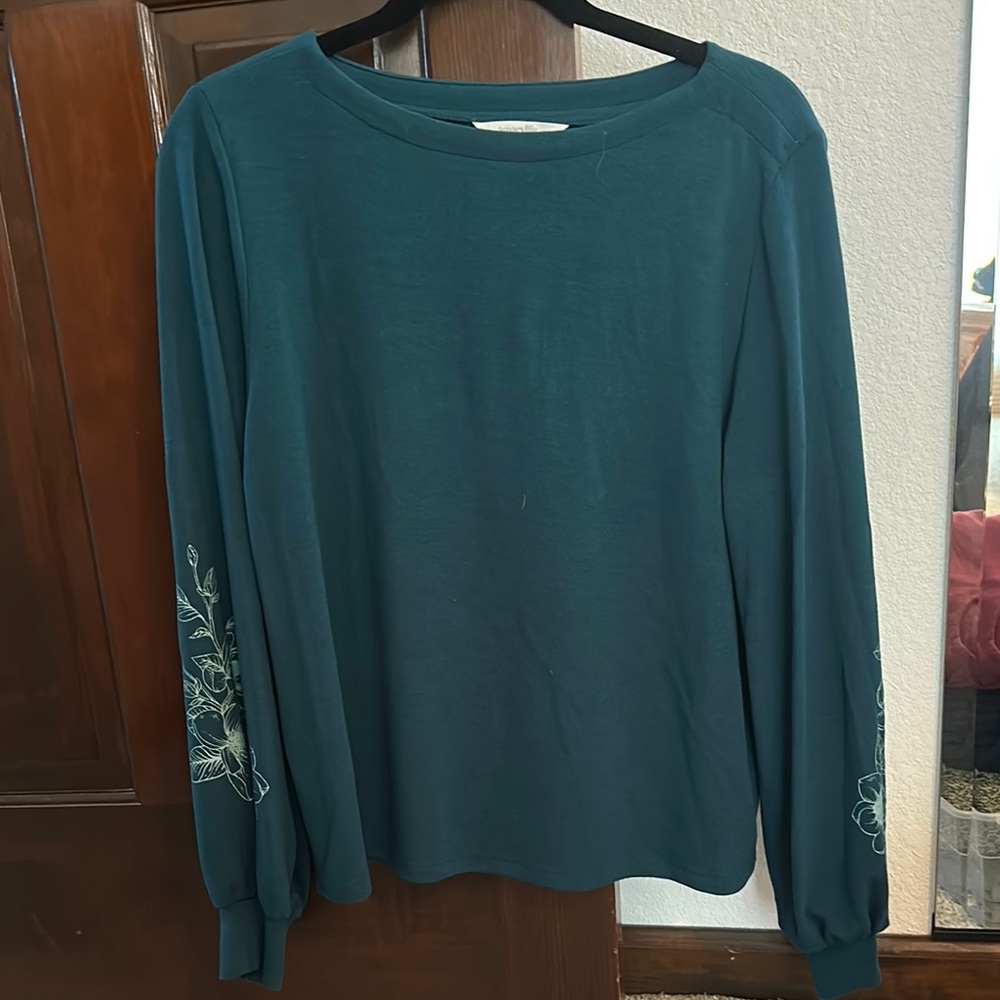 Amaryllis Teal Long-Sleeve Crew Top with Floral Sleeve Detail